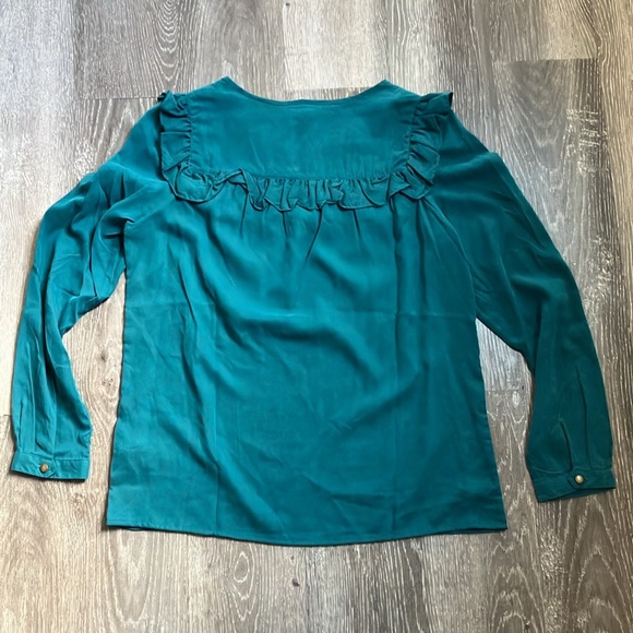 L.L.Bean Signature emerald green 100%Silk ruffle detail long sleeve shirt - Picture 2 of 13